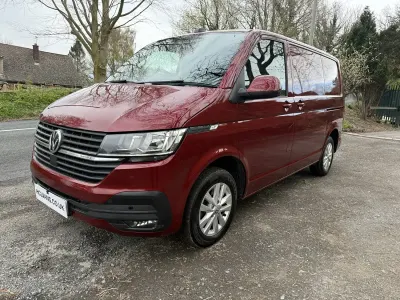 Used VW Transporter Highline 150 HP (110 kW) 2020 Red Van