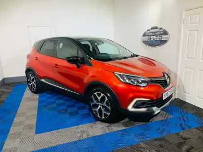 Used Renault Captur Dynamique 2017 Red SUV