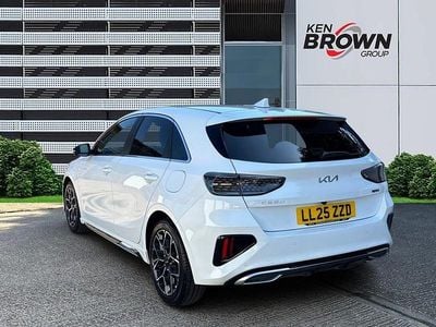 Used Kia Ceed GT GT-Line 138 HP (101 kW) 2025 White Hatchback