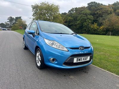 Begagnad Ford Fiesta Zetec 2011 Blå Halvkombi