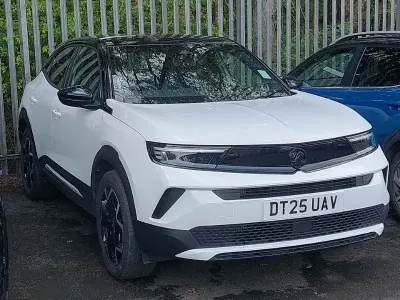 Używany Vauxhall Mokka 136 KM (100 kW) 2025 Biały SUV