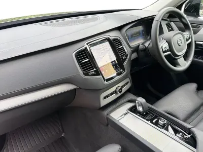 Used Volvo XC90 Plus 250 HP (183 kW) 2024 Black SUV