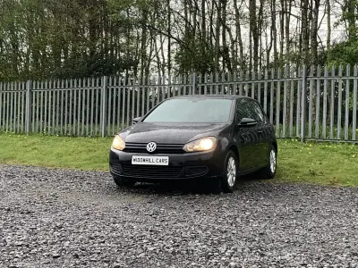 Usado VW Golf VI S 105 HP (77 kW) 2009 Preto Citadino