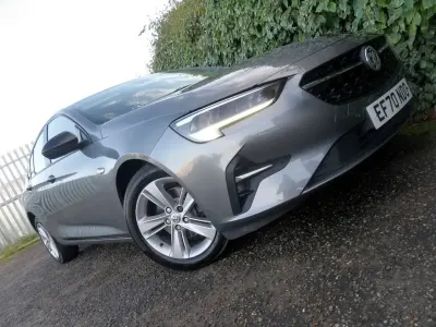 Second-hand Vauxhall Insignia Sport 122 CP (89 kW) 2020 Gri Hatchback