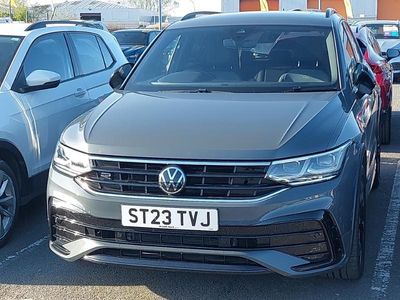 Usado VW Tiguan R-line 190 HP (139 kW) 2023 Cinzento SUV