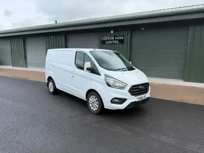 Used Ford Transit Custom Limited 130 HP (95 kW) 2018 White Van