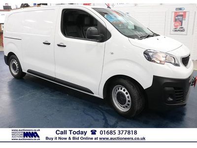 Used Peugeot Expert 95 HP (69 kW) 2018 White Van