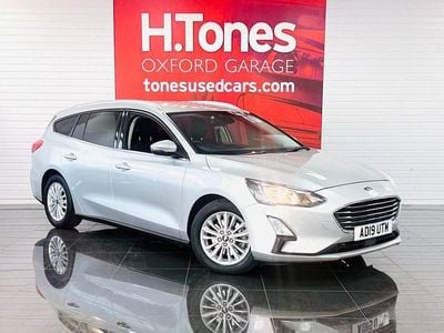 Used Ford Focus Titanium 120 HP (88 kW) 2019 Silver Estate