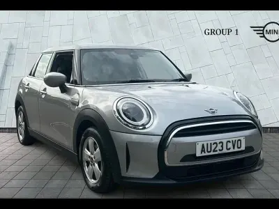 Used Mini Cooper Classic 134 HP (98 kW) 2023 Silver Hatchback