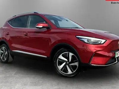 Used MG ZS Trophy Connect 128 kW (175 HP) 2024 Red SUV