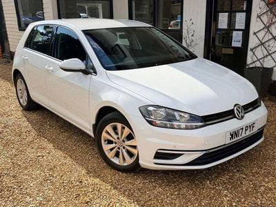 Begagnad VW Golf VII SE 115 HK (84 kW) 2017 Vit Halvkombi