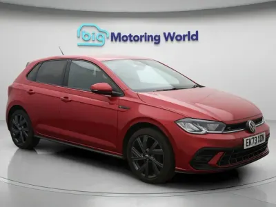 Begagnad VW Polo R-line 94 HK (69 kW) 2023 Röd Halvkombi