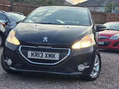 Used Peugeot 208 Active 82 HP (60 kW) 2013 Black Hatchback
