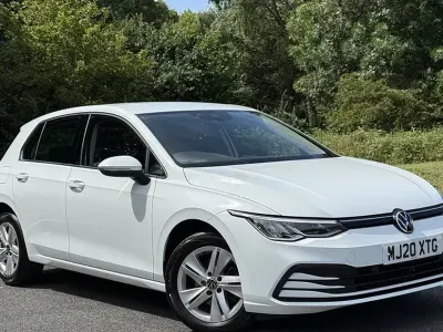 Used VW Golf VII Life 130 HP (95 kW) 2020 White Hatchback
