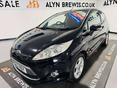 Usado Ford Fiesta Zetec 82 HP (60 kW) 2012 Preto Citadino