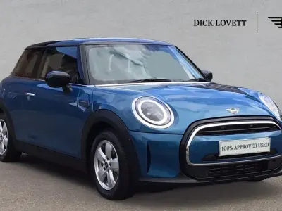 Used Mini Cooper Classic 134 HP (98 kW) 2023 Blue Hatchback