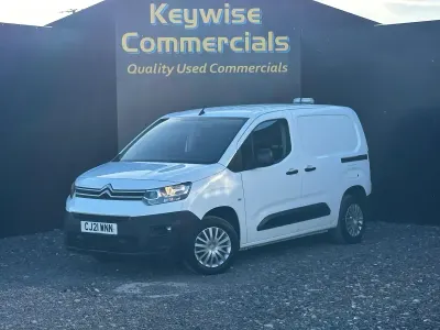 Usado Citroën Berlingo 75 HP (55 kW) 2021 Branco Monovolume