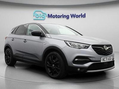 Used Vauxhall Grandland X SRi 130 HP (95 kW) 2022 Grey SUV