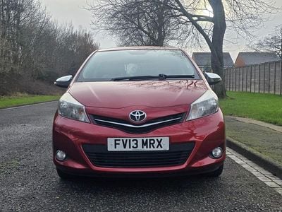 Used Toyota Yaris Trend 2013 Red Hatchback