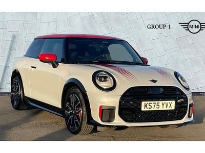 New Mini John Cooper Works 231 HP (169 kW) 2025 White Hatchback