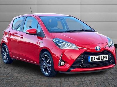 Chilli red Used 2018 Toyota Yaris Hybrid Hatchback | £10,995 (Fair price)