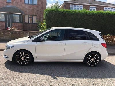 Mercedes B180