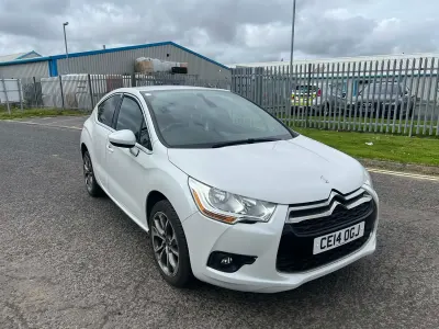 Usado Citroën DS4 Start 115 CV (84 kW) 2014 Blanco Utilitario