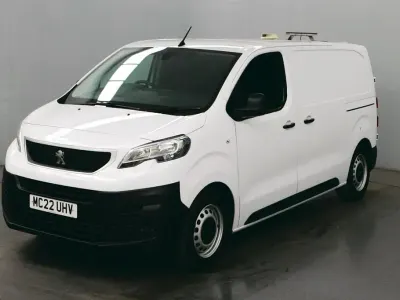 Käytetty Peugeot Expert Premium 100 HP (73 kW) 2022 Valkoinen Van