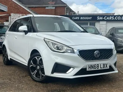 Used MG MG3 Exclusive 106 HP (77 kW) 2018 White Hatchback