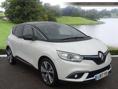 Used Renault Scénic IV Dynamique 2017 White/black MPV