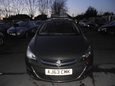 Used Vauxhall Astra 98 HP (72 kW) 2014 Grey Hatchback