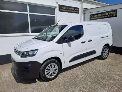 Begagnad Citroën Berlingo 130 HK (95 kW) 2019 Vit Minibuss
