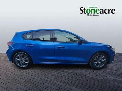 Used Ford Focus ST-Line 123 HP (90 kW) 2025 Blue Hatchback