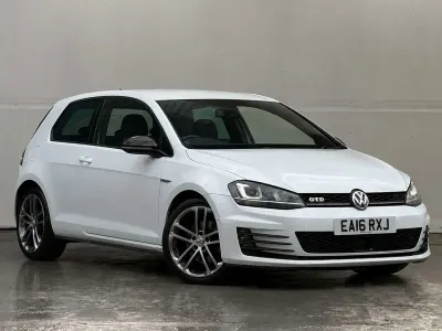 Used VW Golf VII GTD 181 HP (133 kW) 2016 White Hatchback