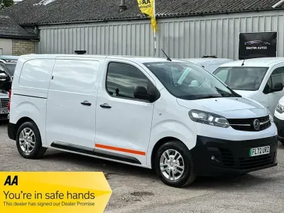 Usado Vauxhall Vivaro 100 kW (136 CV) 2022 Blanco Monovolumen