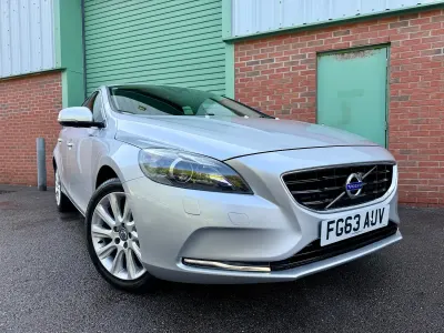 Used Volvo V40 SE Lux 115 HP (84 kW) 2013 Silver Hatchback