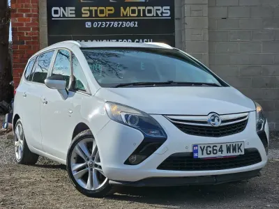 Used Vauxhall Zafira Tourer SRi 165 HP (121 kW) 2014 White MPV