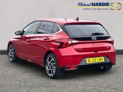 Used Hyundai i20 Premium 99 HP (72 kW) 2022 Red Hatchback