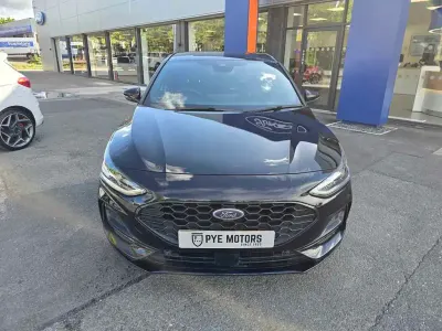 Used Ford Focus ST-Line 125 HP (91 kW) 2023 Agate black Hatchback