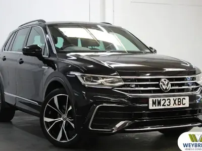 Używany VW Tiguan R-line 150 KM (110 kW) 2023 Czarny SUV