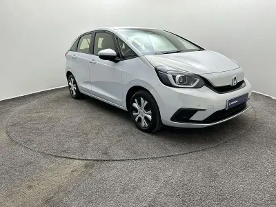 Used Honda Jazz Hybrid 109 HP (80 kW) 2021 Platinum white Hatchback