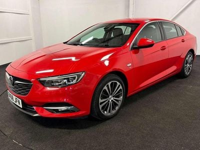 Red Used 2018 Vauxhall Insignia SRi Hatchback | £6,250 (Fair price)