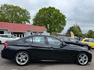 Begagnad BMW 330e M Sport 2017 Svart Sedan