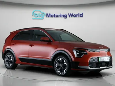 Usado Kia e-Niro 147 kW (201 HP) 2023 SUV