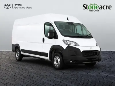 Used Toyota Proace 111 kW (151 HP) 2025 White MPV
