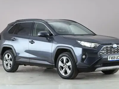 Begagnad Toyota RAV4 Design 218 HK (160 kW) 2025 SUV