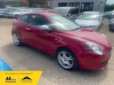 Begagnad Alfa Romeo MiTo Distinctive 105 HK (77 kW) 2013 Röd Halvkombi