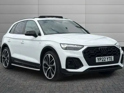 Used Audi Q5 Advanced 204 HP (150 kW) 2022 Ibis white SUV