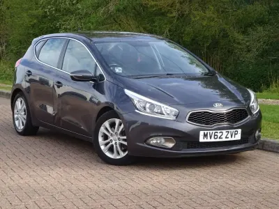 Używany Kia Ceed 2012 Srebrny Hatchback
