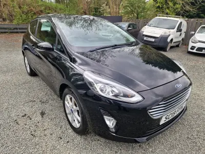 Używany Ford Fiesta Zetec 70 KM (51 kW) 2019 Czarny Hatchback
